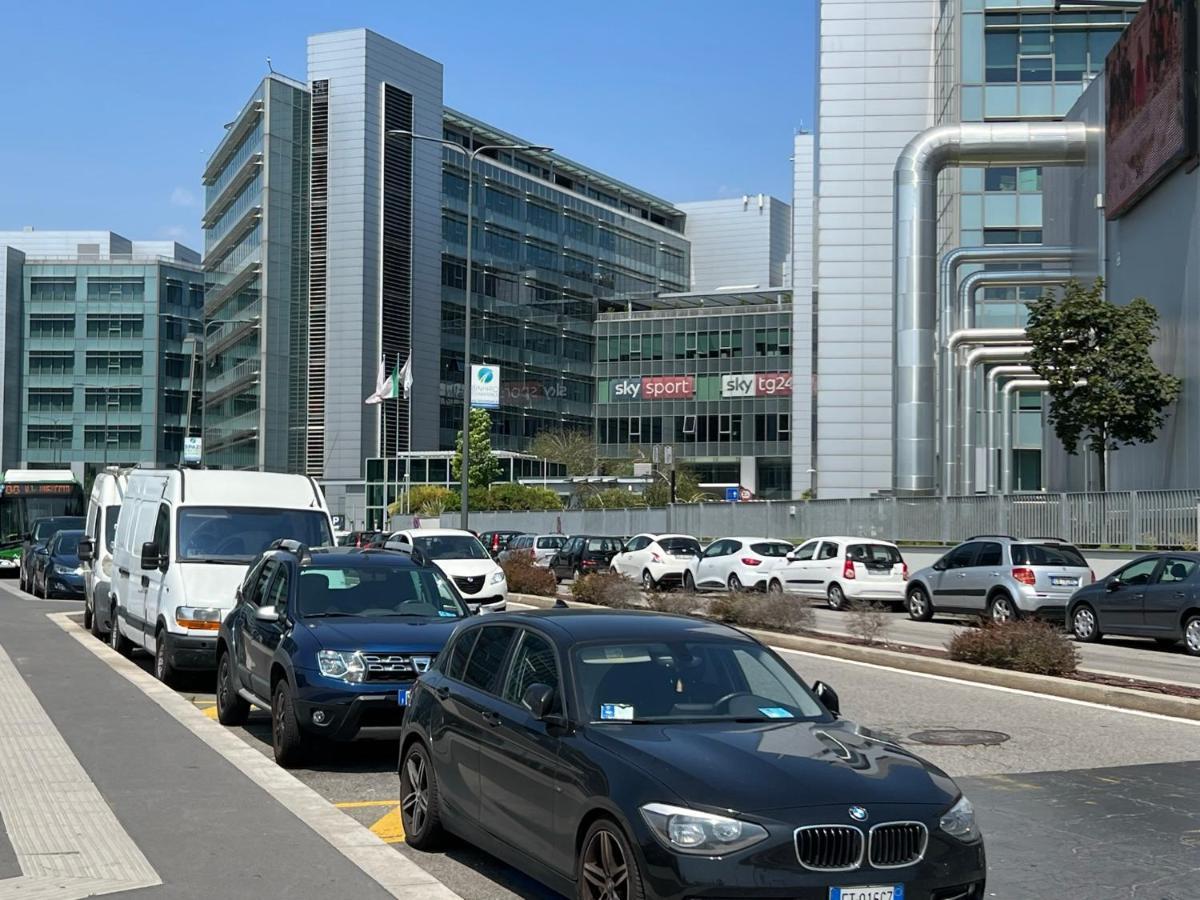 Santa Giulia Suite Milano Esterno foto