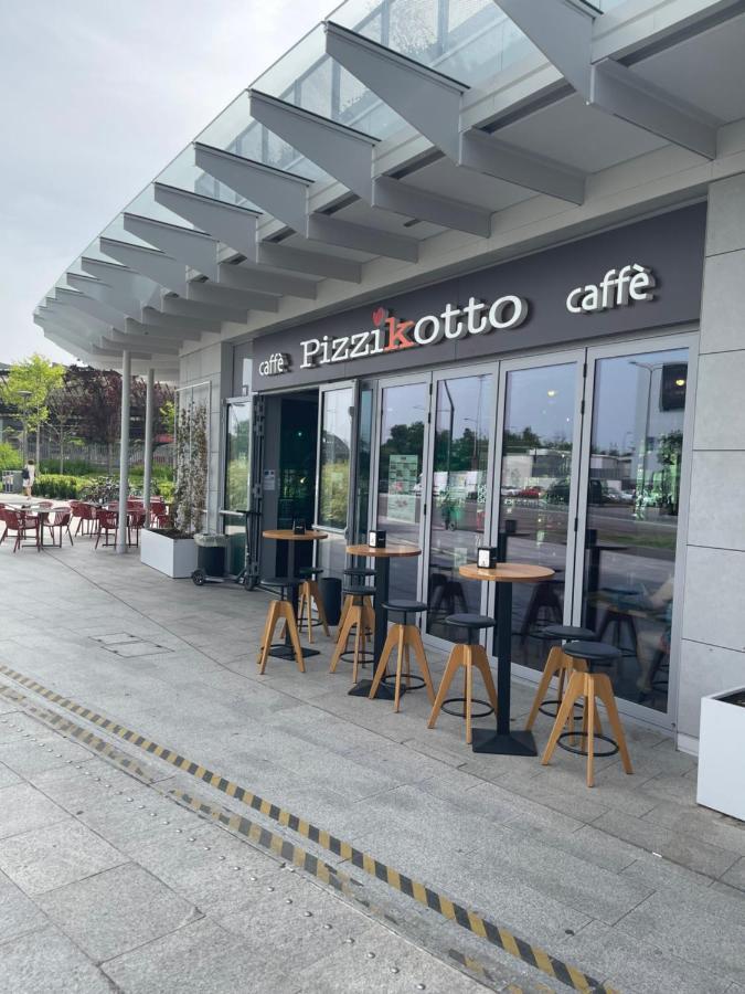 Santa Giulia Suite Milano Esterno foto