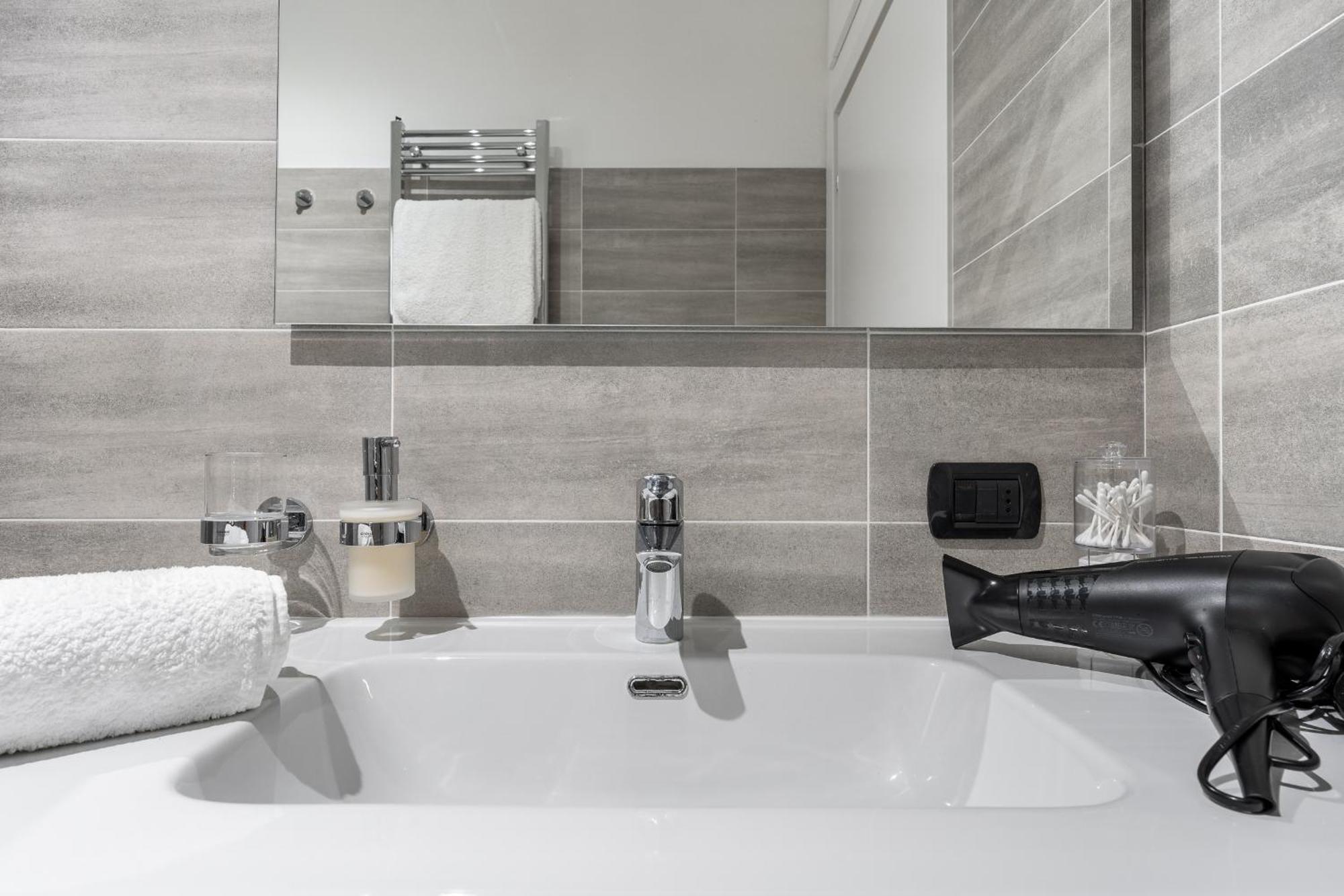 Santa Giulia Suite Milano Esterno foto